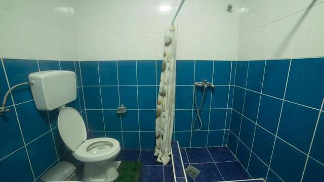 Хостелы Honey House Hostel Вирпазар-35